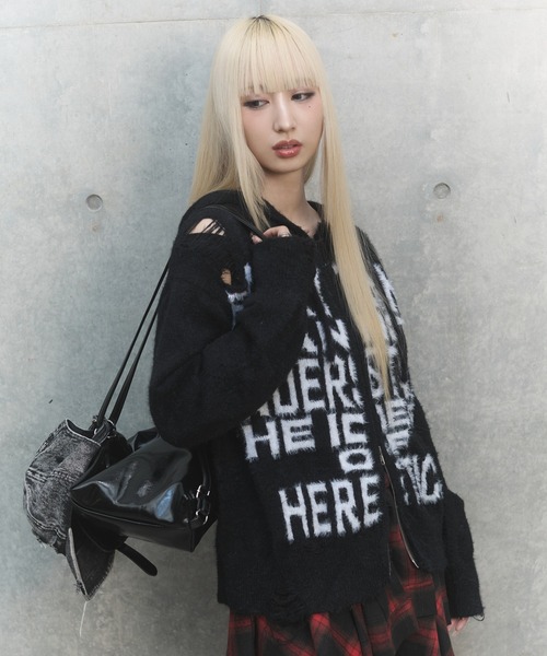 Figments（フィグメンツ）の「シャギーニットロゴダブルZIPパーカー（パーカー・レディース・ブラック・FREE）」の5枚目の写真