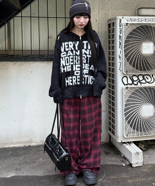 Figments（フィグメンツ）の「シャギーニットロゴダブルZIPパーカー（パーカー・レディース・ブラック・FREE）」の19枚目の写真