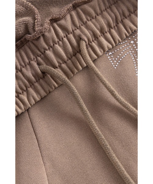 UNKNOWN LONDON(アンノウン・ロンドン)の「スエットパンツ|Outline Cross Rhinestone Sweat Pants|Unknown London(スウェットパンツ・メンズ・レッド/ベージュ/ブラック・SMALL/MEDIUM/LARGE/X-LARGE)」の10枚目の写真