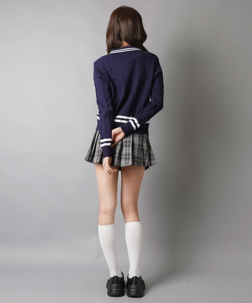 SPINNS（スピンズ）の「ポロシャツ風ニット/ポロニット/ライン（ニット/セーター・レディース・オフホワイト/ネイビー/グレー・ONESIZE）」の15枚目の写真