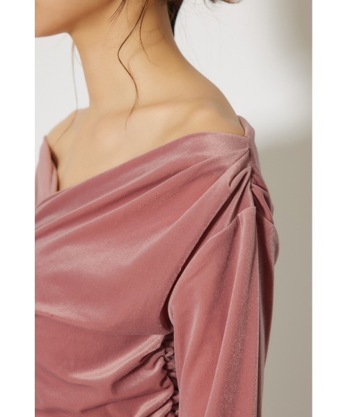 rienda（リエンダ）の「ソフティーカットオフショルトップス 秋服 冬服（Tシャツ/カットソー・レディース・ブラック/ピンク/ブラウン・FREE）」の16枚目の写真