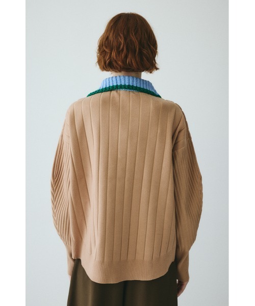 HeRIN.CYE(ヘリンドットサイ)の「Point collar knit pull over ポイントカラーニットプルオーバー(ニット/セーター・レディース・ネイビー/ベージュ/グレー・FREE)」の6枚目の写真