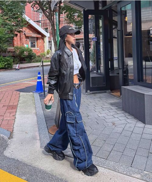 RSSC(アールエスエスシー)の「WRINKLE MIXED STRIPE CARPENTER DENIM PANTS - DENIM(デニムパンツ・レディース・その他・1/2)」の22枚目の写真