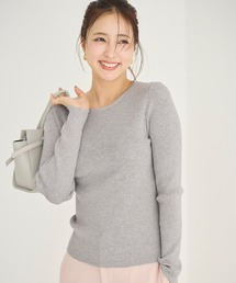 軽量ニット　クルーネックラウンドヘム
