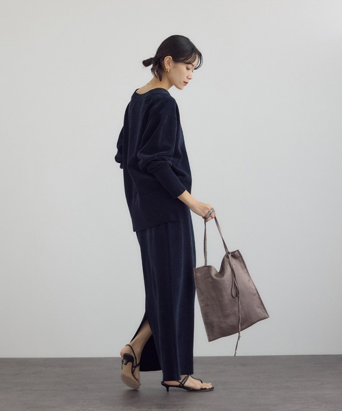 SALON adam et rope'（サロン アダム エ ロペ）の「【WEB限定】コードチャーム付サテントート / A4（トートバッグ・レディース・ブラック/ベージュ系その他・FREE）」の17枚目の写真