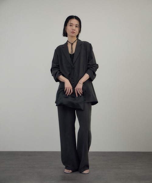 SALON adam et rope'（サロン アダム エ ロペ）の「【WEB限定】コードチャーム付サテントート / A4（トートバッグ・レディース・ブラック/ベージュ系その他・FREE）」の21枚目の写真