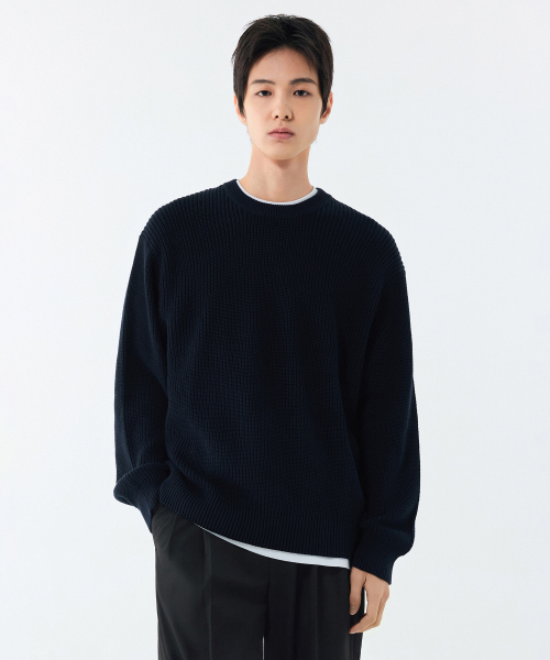 MUSINSA STANDARD（ムシンサスタンダード）の「コットンリブクルーネックニット[ネイビー]（ニット/セーター・メンズ・その他・SMALL/MEDIUM/LARGE/X-LARGE/XX-LARGE）」の3枚目の写真