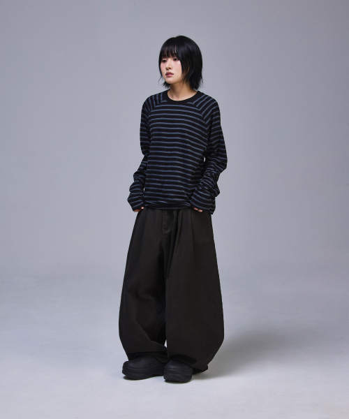 SCALLYWAG（スカリーワグ）の「スリーピンタックメガワイドコットンパンツ[チャコール]（その他パンツ・レディース・その他・SMALL/MEDIUM/LARGE/X-LARGE）」の8枚目の写真