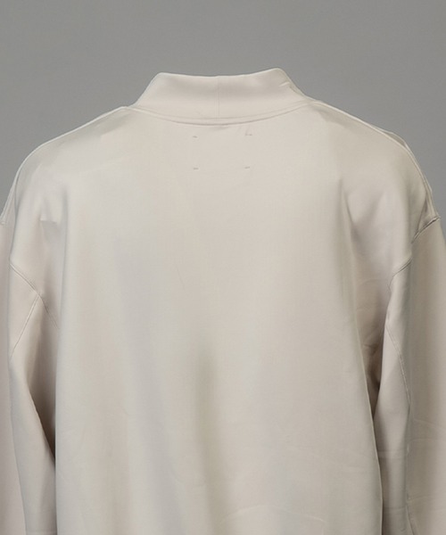 MAISON SPECIAL（メゾンスペシャル）の「《UNISEX》Mock Neck Prime-Over Sweat/モックネックプライムオーバースウェット【MAISON SPECIAL/メゾンスペシャル】（スウェット・メンズ・バーガンディー/ブラック/グレイッシュベージュ・0/1/2）」の9枚目の写真