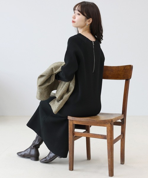 Aletta vita(アレッタビータ)の「畦編みロングワンピース(ワンピース・レディース・チャコール/ブラック・M)」の5枚目の写真