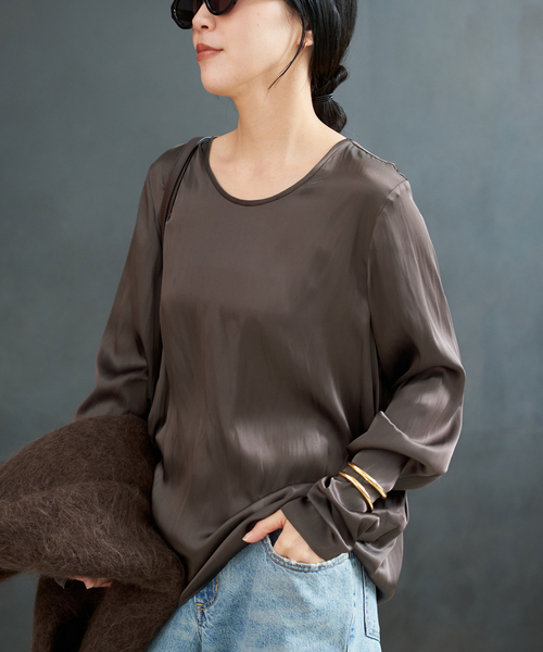 plage（プラージュ）の「R’IAM サテンロンT ブラウス（シャツ/ブラウス・レディース・ベージュ/ブラウン・FREE）」の8枚目の写真