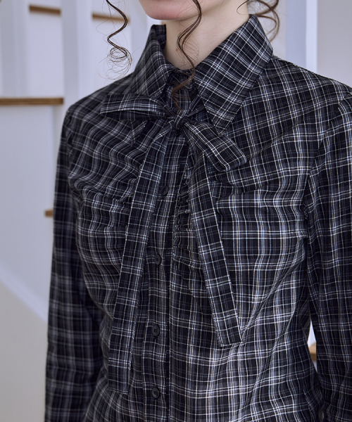 ROSEFRANTZ（ロゼフランツ）の「Check Shirring Tie Shirt [Black]（シャツ/ブラウス・レディース・ブラック・FREE）」の2枚目の写真