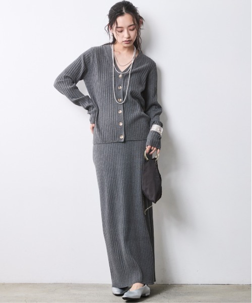 CHIC STYLE（シックスタイル）の「綿100％ワイドリブVネックニットカーディガン＜大きいサイズ有＞シックスタイル（カーディガン/ボレロ・レディース・チャコール/ベージュ/ブラック・5L/4L/3L/LL/L/M）」の8枚目の写真