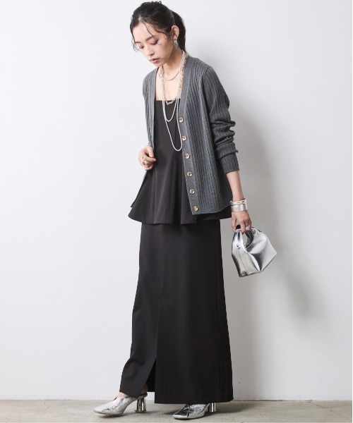 CHIC STYLE（シックスタイル）の「綿100％ワイドリブVネックニットカーディガン＜大きいサイズ有＞シックスタイル（カーディガン/ボレロ・レディース・チャコール/ベージュ/ブラック・5L/4L/3L/LL/L/M）」の9枚目の写真