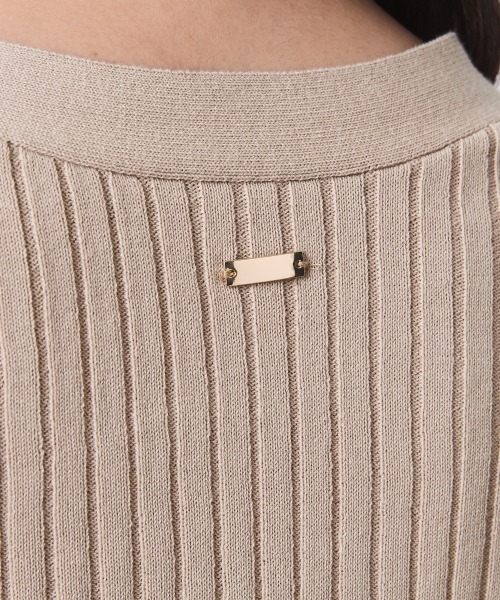 CHIC STYLE（シックスタイル）の「綿100％ワイドリブVネックニットカーディガン＜大きいサイズ有＞シックスタイル（カーディガン/ボレロ・レディース・チャコール/ベージュ/ブラック・5L/4L/3L/LL/L/M）」の14枚目の写真