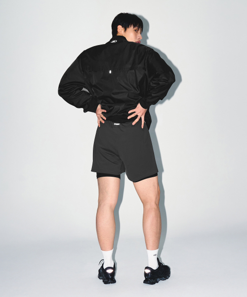 BORN TO WIN（ボーントゥウィン）の「BRN OUTBAND 2 IN 1 SQUAT SHORTS [CHARCOAL]（その他パンツ・メンズ・その他・3/1/2）」の7枚目の写真