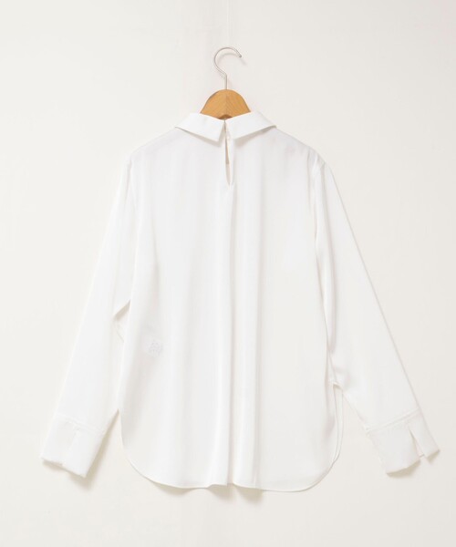 NOLLEY’S(ノーリーズ)の「ウォッシャブルNEWオトナサテン襟付きブラウス(シャツ/ブラウス・レディース・ベージュ/ホワイト・38)」の6枚目の写真