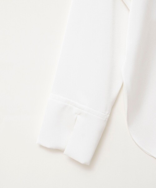 NOLLEY’S(ノーリーズ)の「ウォッシャブルNEWオトナサテン襟付きブラウス(シャツ/ブラウス・レディース・ベージュ/ホワイト・38)」の8枚目の写真