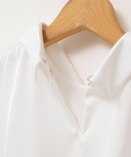 NOLLEY’S(ノーリーズ)の「ウォッシャブルNEWオトナサテン襟付きブラウス(シャツ/ブラウス・レディース・ベージュ/ホワイト・38)」の9枚目の写真