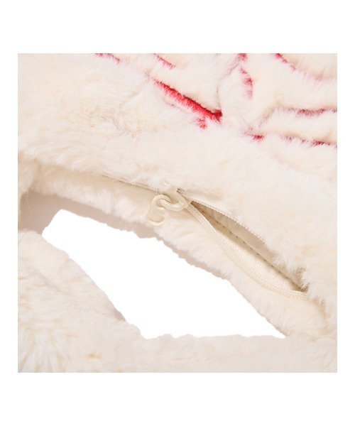 KIRSH（キルシー）の「KIRSH Hairy Ribbon Embroidery Mini Shoulder Bag キルシー ヘアリー リボン エンブロイダリー ミニ ショルダーバッグ（ショルダーバッグ・レディース・ライトグレー/ダークブラウン/アイボリー・FREE）」の11枚目の写真