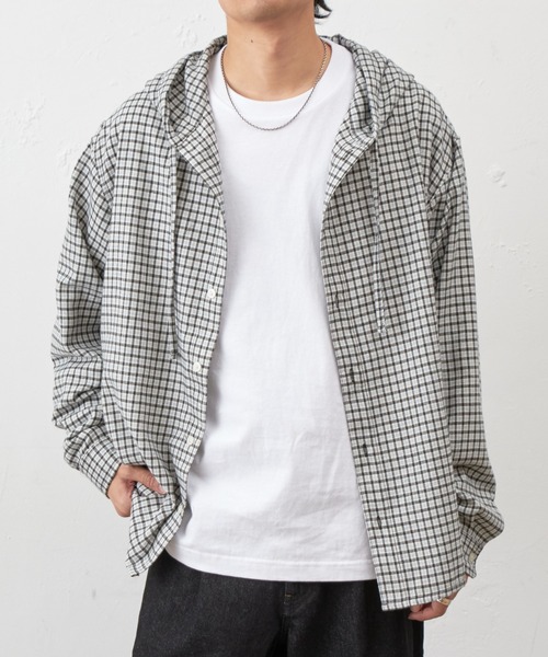 COLONY 2139（コロニートゥーワンスリーナイン）の「アソートチェックフードシャツ（シャツ/ブラウス・メンズ・ネイビー/アイボリー/ブラック/サックスブルー・MEDIUM/LARGE）」の5枚目の写真