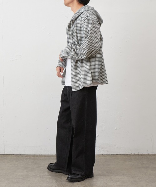 COLONY 2139（コロニートゥーワンスリーナイン）の「アソートチェックフードシャツ（シャツ/ブラウス・メンズ・ネイビー/アイボリー/ブラック/サックスブルー・MEDIUM/LARGE）」の10枚目の写真