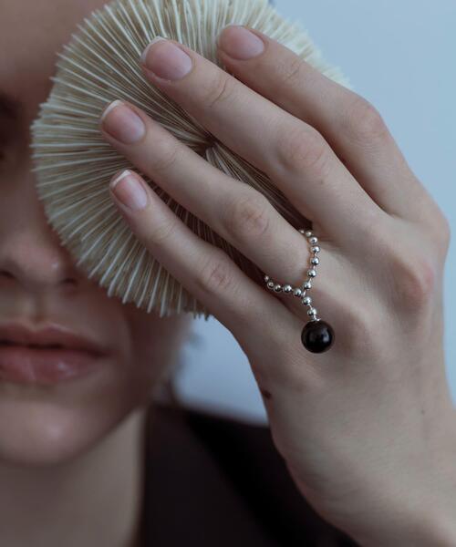 SMELLY(スメリー)の「SMELLY so’ onyx ball chain ring(リング・レディース・ブラック系その他・12)」の2枚目の写真