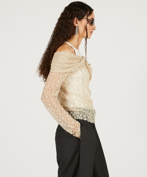 PRANK PROJECT（プランクプロジェクト）の「【2026Spring Pre-Order】オフショルダーレイヤードトップ / Off-Shoulder Layered Top（Tシャツ/カットソー・レディース・ブラック/ベージュ/ホワイト・FREE）」の21枚目の写真