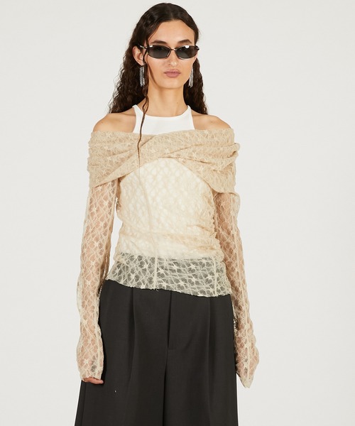 PRANK PROJECT（プランクプロジェクト）の「【2026Spring Pre-Order】オフショルダーレイヤードトップ / Off-Shoulder Layered Top（Tシャツ/カットソー・レディース・ブラック/ベージュ/ホワイト・FREE）」の18枚目の写真