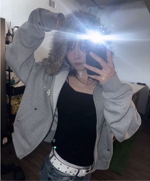 AMOU（アモウ）の「AMOU Fur Hoodie Zip-Up BLACK（パーカー・レディース・その他・1/2）」の7枚目の写真