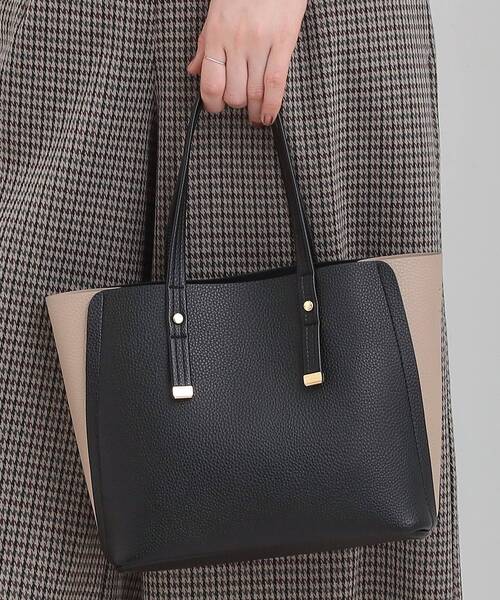 SHOO・LA・RUE（シューラルー）の「【軽量】ハンドル金具配色トートバッグ（トートバッグ・レディース・ベージュ系4/イエロー系4/グレー系4/ブラック系4/ブラック・00）」の6枚目の写真