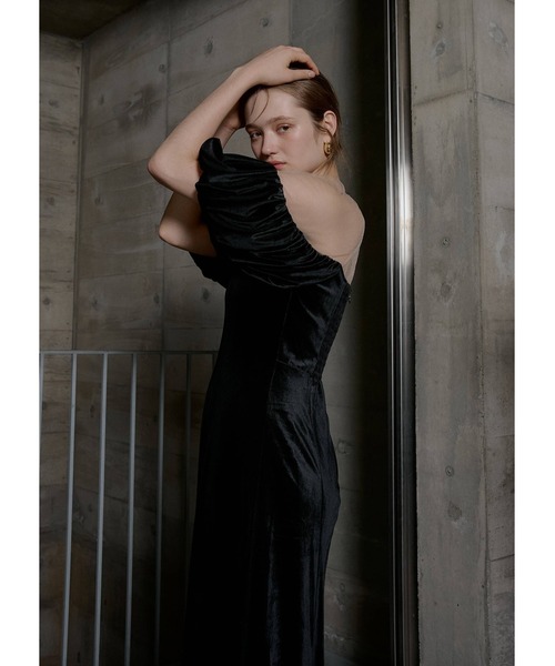 LE'RURE(リルアー)の「Velour souffle sleeve dress(ドレス・レディース・ブラック/ブルーグレー・SMALL/MEDIUM/TALL)」の7枚目の写真