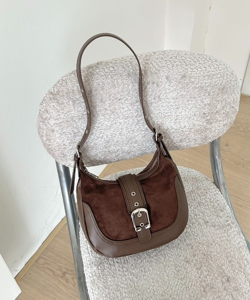 LETee(レティー)の「合皮×スウェードハンドバッグ(ハンドバッグ・レディース・キャメル/ブラウン/モカ/ブラック・FREE)」の2枚目の写真
