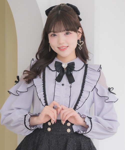 ROJITA(ロジータ)の「配色レースラッフルブラウス(シャツ/ブラウス・レディース・ボルドー/ホワイト/パープル/ブラック・FREE)」の3枚目の写真