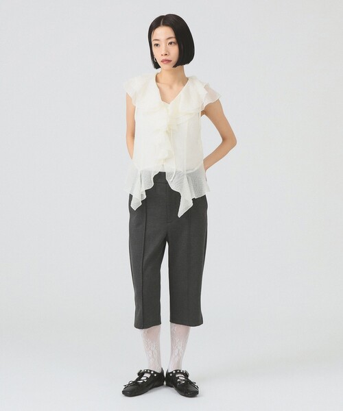 Ray BEAMS（レイビームス）の「ラッフルカラー ノースリーブ ブラウス（シャツ/ブラウス・レディース・オフホワイト/ブラック・ONE SIZE）」の3枚目の写真