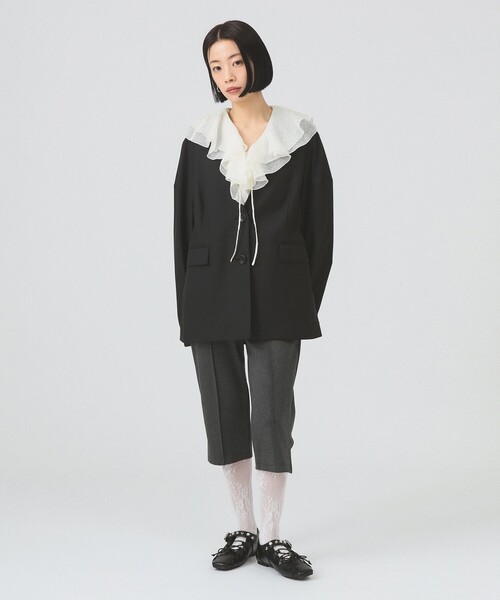 Ray BEAMS（レイビームス）の「ラッフルカラー ノースリーブ ブラウス（シャツ/ブラウス・レディース・オフホワイト/ブラック・ONE SIZE）」の7枚目の写真