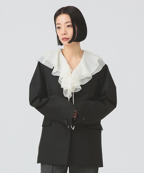 Ray BEAMS（レイビームス）の「ラッフルカラー ノースリーブ ブラウス（シャツ/ブラウス・レディース・オフホワイト/ブラック・ONE SIZE）」の11枚目の写真