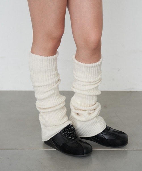 RAY CASSIN（レイカズン）の「ルーズレッグウォーマー（レッグウォーマー・レディース・ホワイト/ベージュ/グレー/ブラック・FREE）」の9枚目の写真