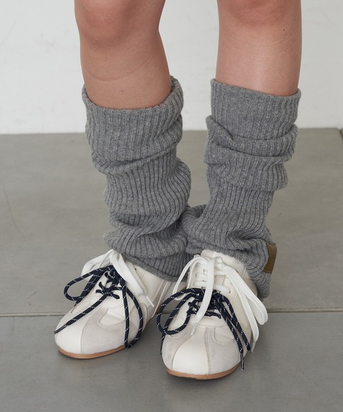 RAY CASSIN（レイカズン）の「ルーズレッグウォーマー（レッグウォーマー・レディース・ホワイト/ベージュ/グレー/ブラック・FREE）」の19枚目の写真