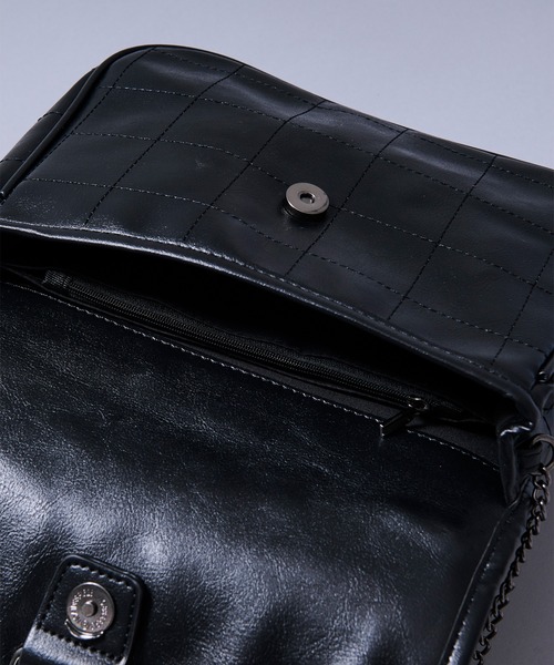 Ellno Loset（エルノロゼット）の「2wayエンボスチェーンショルダーバック（ショルダーバッグ・メンズ・ブラック・FREE）」の12枚目の写真