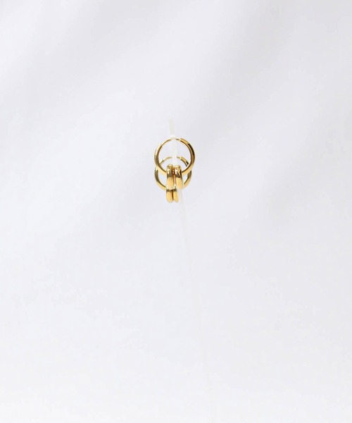 Gready Brilliant（グレディブリリアン）の「Ｗリングフープピアス（ピアス（両耳用）・レディース・ゴールド・FREE）」の3枚目の写真