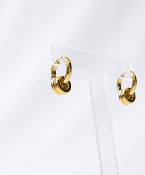 Gready Brilliant（グレディブリリアン）の「Ｗリングフープピアス（ピアス（両耳用）・レディース・ゴールド・FREE）」の6枚目の写真