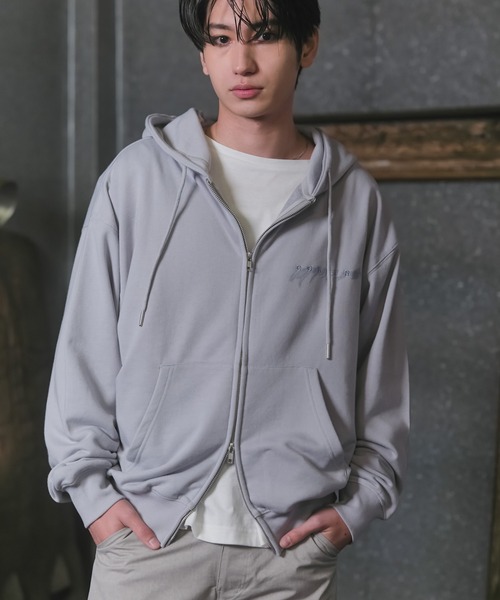 Confirm（コンファーム）の「『Confirm』 Logo Embroidery FullZIP Hoodie / 『Confirm』ロゴ刺繍フルジップパーカー ダブルジップ メンズ レディース ユニセックス（パーカー・メンズ・ブラック/スカイブルー/チャコールグレー・S/M/L）」の3枚目の写真