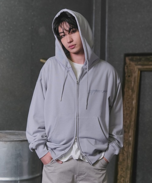 Confirm（コンファーム）の「『Confirm』 Logo Embroidery FullZIP Hoodie / 『Confirm』ロゴ刺繍フルジップパーカー ダブルジップ メンズ レディース ユニセックス（パーカー・メンズ・ブラック/スカイブルー/チャコールグレー・S/M/L）」の4枚目の写真