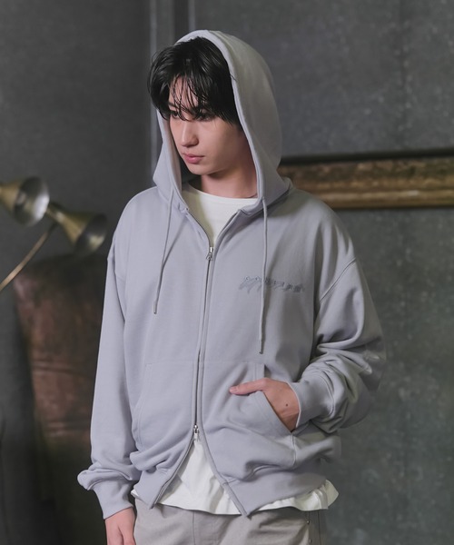 Confirm（コンファーム）の「『Confirm』 Logo Embroidery FullZIP Hoodie / 『Confirm』ロゴ刺繍フルジップパーカー ダブルジップ メンズ レディース ユニセックス（パーカー・メンズ・ブラック/スカイブルー/チャコールグレー・S/M/L）」の6枚目の写真