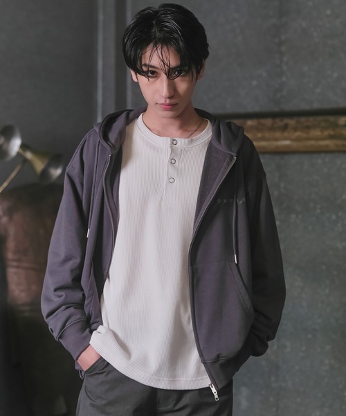 Confirm（コンファーム）の「『Confirm』 Logo Embroidery FullZIP Hoodie / 『Confirm』ロゴ刺繍フルジップパーカー ダブルジップ メンズ レディース ユニセックス（パーカー・メンズ・ブラック/スカイブルー/チャコールグレー・S/M/L）」の14枚目の写真