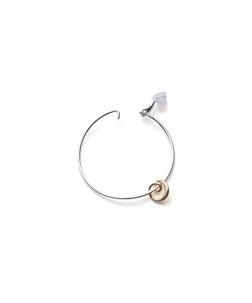 marjour（マージュール）の「BICOLOR RING HOOP EARRING（イヤリング・レディース・シルバー×ゴールド・FREE）」の3枚目の写真