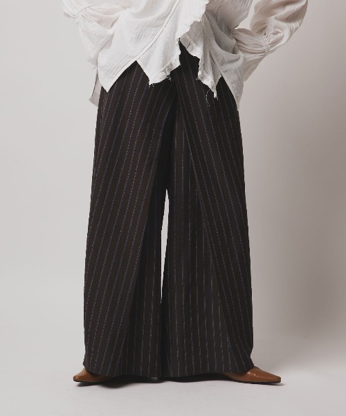 W:Huku(フーク)の「【W:Huku / ソフトタッチツイル】ラップ ワイドパンツ / Soft-Touch Twill Wrap Wide-Leg Pants(その他パンツ・レディース・ブラウン系その他/グレー系その他/ブラック/ベージュ系その他・FREE)」の4枚目の写真