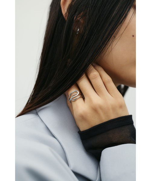 STYLEMIXER(スタイルミキサー)の「アートラインリング(リング・レディース・ゴールド/シルバー・FREE)」の2枚目の写真