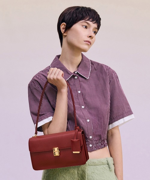 CHARLES & KEITH(チャールズ & キース)の「Acelynn エイスリン ロープチェーンショルダーバッグ(ショルダーバッグ・レディース・ブラック/バーガンディー/ダークブラウン系3・M)」の3枚目の写真